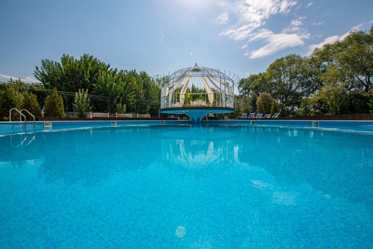 Hotel Legjenda Shkodra Exterior foto